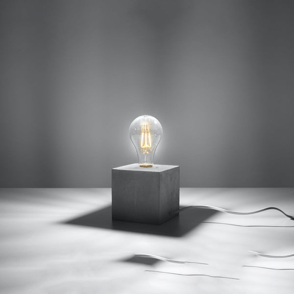Lampe de table Pure Cube béton
