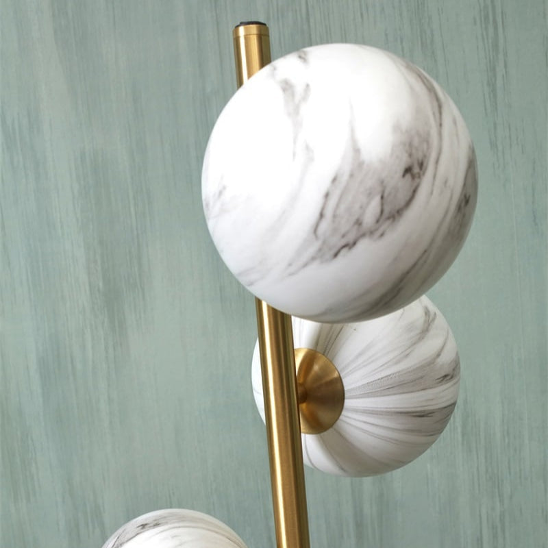 Lampadaire Carrara 3 Globes Verre Marbré Blanc et Or 159 cm