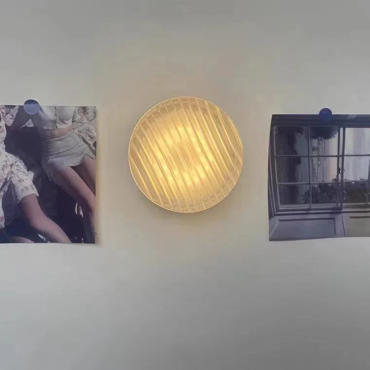 Round acrylic wall lamp with soft vintage diffused light