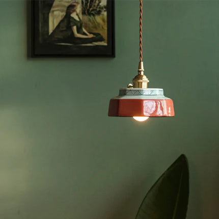 Keramik-Hängeleuchte mit warmem Terrakotta-Vintage-Schirm