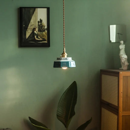 Keramik-Hängeleuchte mit tiefblauem Vintage-Schirm