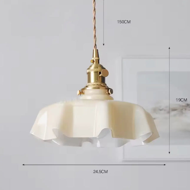 Vintage-Hängeleuchte aus cremefarbenem Glas im Nordic-Stil